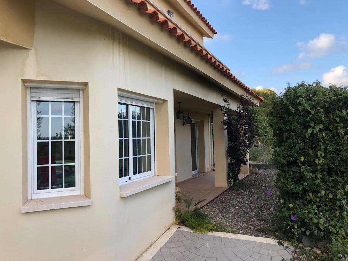 Villa Casa Bella Vista en montaña con vistas al mar y piscina privada Cunit Exterior foto